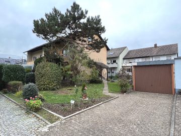 Doppelhaus mit Einliegerwohnung in Forst – ideal für mehrere Generationen unter einem Dach, 76694 Forst, Haus