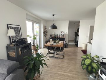 Moderne und stylische 3-Zimmer-Wohnung mit Balkon in Bruchsal, 76646 Bruchsal, Etagenwohnung